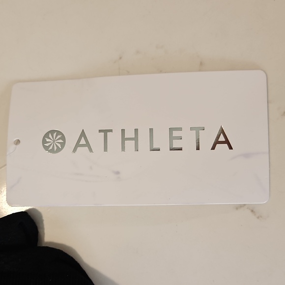 Nwt ATHLETA MOMENTUM TANK - Picture 9 of 10